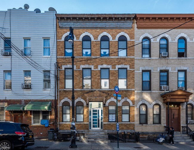 Building Photo - 212 Wyckoff Ave