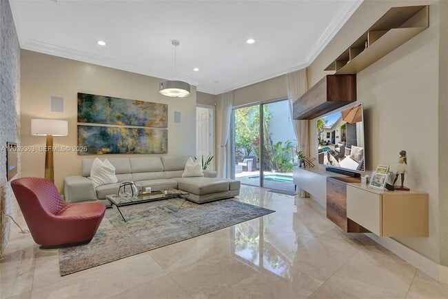Photo - 1529 Shoreline Way House