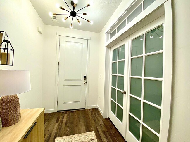 Foto del edificio - Beautiful 4 Bedroom, 4 Car Garage With RV Parking in Star