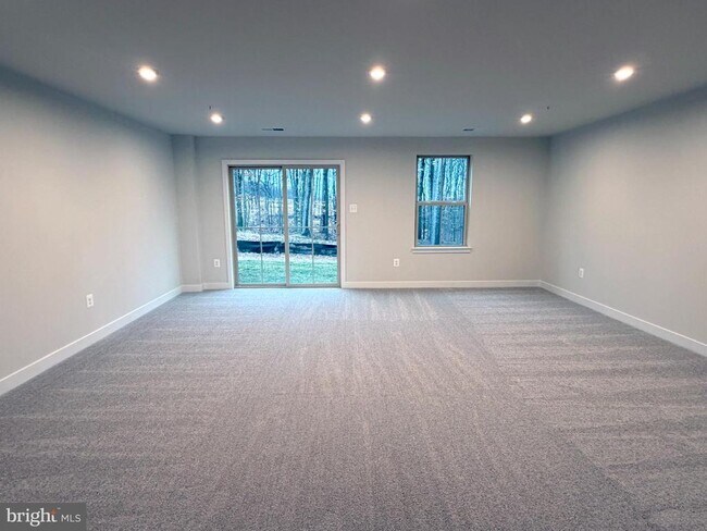 Foto del edificio - 9331 Klamath Ct