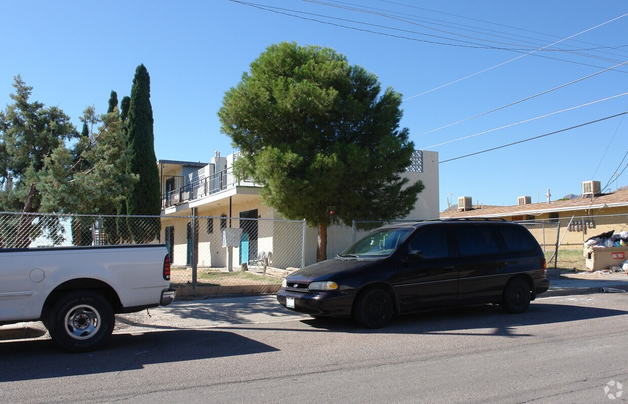 Foto principal - 4520 Sunrise Ave