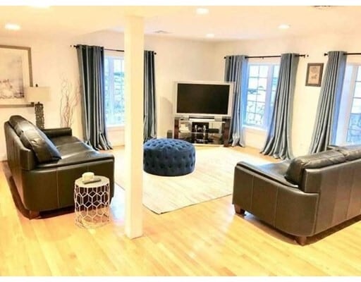 Building Photo - 139 Fresh Pond Pky