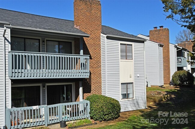 Foto del edificio - 11185 Harrowfield Rd