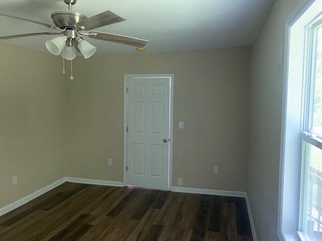 Building Photo - 544 Princess Dr