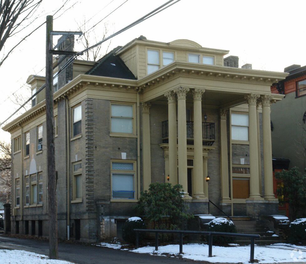 Primary Photo - 519 W 4th St