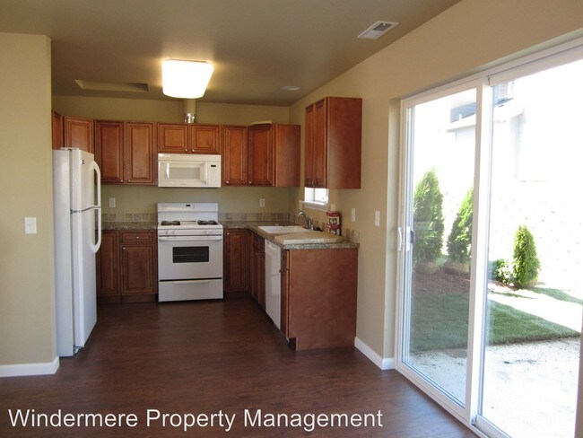 Building Photo - 2160 Siddle Loop