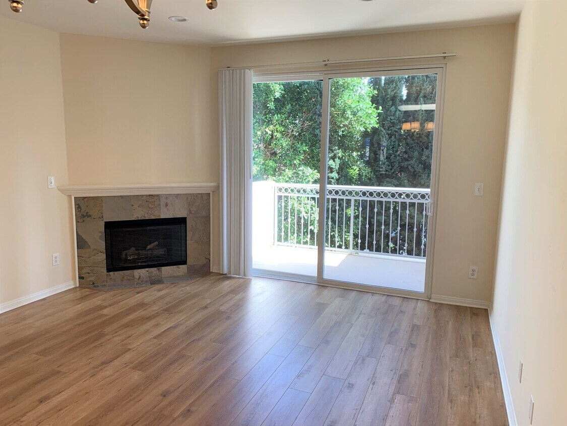 5716 Whitsett Ave, Los Angeles, CA 91607 Apartments in Los Angeles