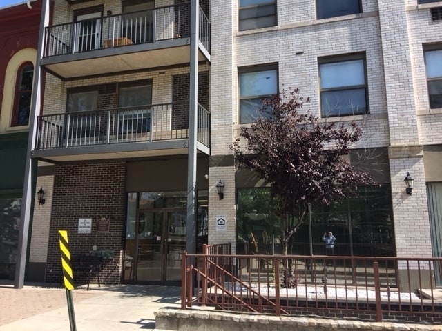 Building Photo - Town Square Senior Apartments - 62+ or HUD