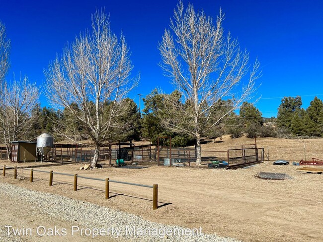 Building Photo - 3 br, 3 bath House - 15929 Greenleaf Springs