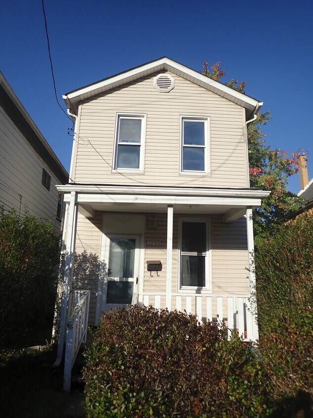 Primary Photo - 2 story home includes 2 bedrooms, 1 bath ~