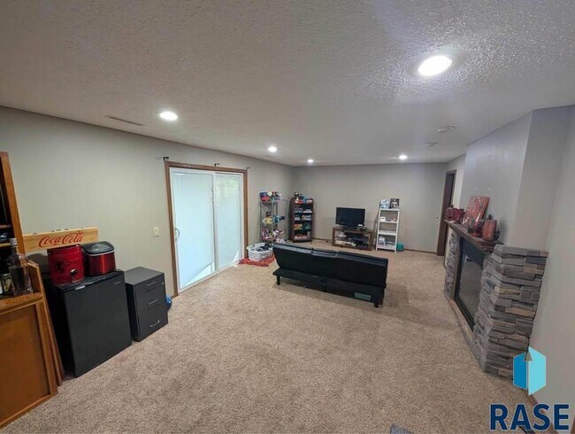 Foto del edificio - 4108 S Teakwood Ave