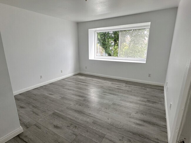 Building Photo - 1522 S Baldwin Ave