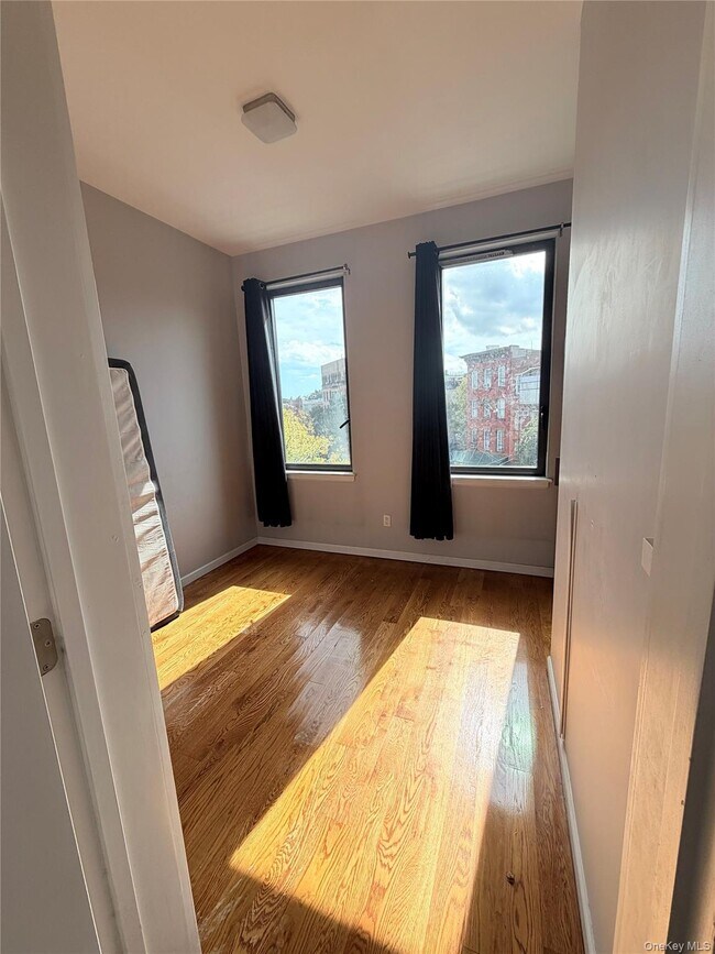 Foto del edificio - 390 Broadway