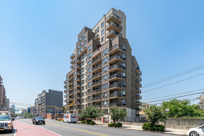 26-38 21st St - The Exo