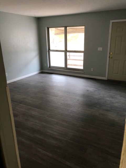 Foto del edificio - 7612 Saulsbury St