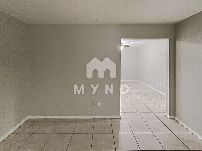 Foto del edificio - 3818 Heatherbrook Dr