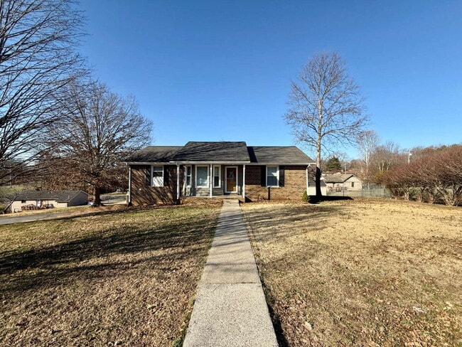 Foto del edificio - 3 Bedroom / 2 Bathroom Home in Springfield