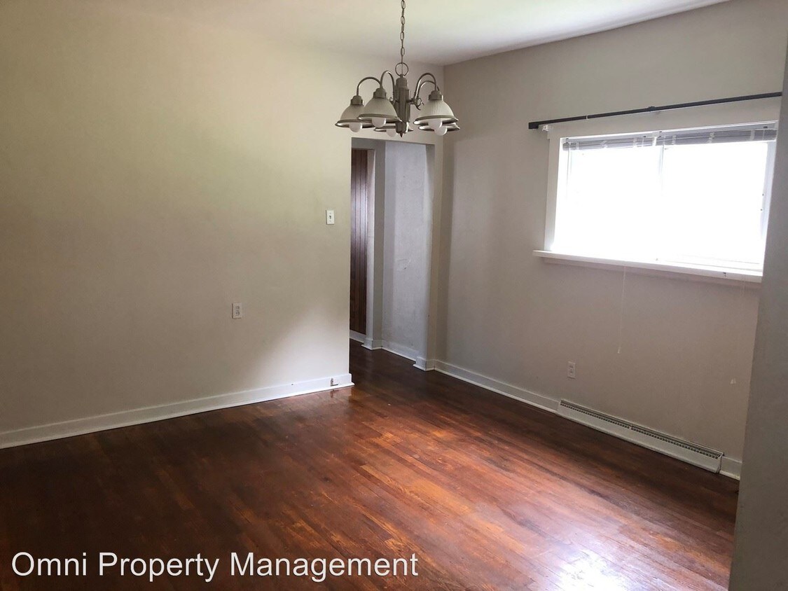 Primary Photo - 2 br, 1.5 bath House - 255 Freidel St.