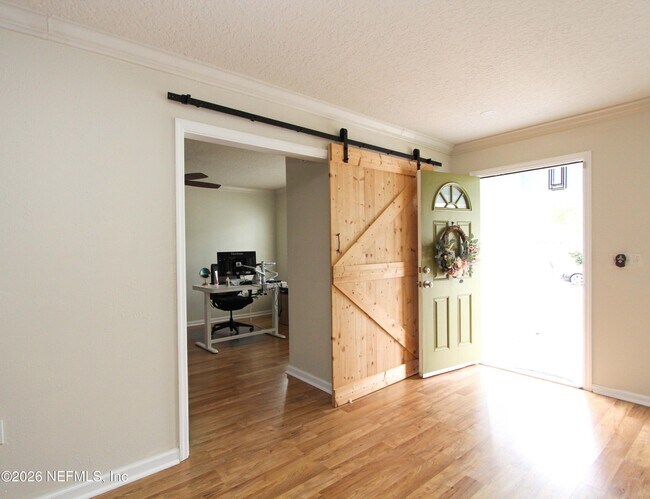 Building Photo - 1448 Heather Ct