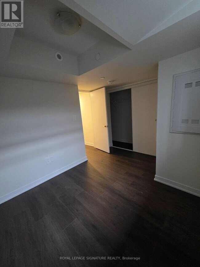 Photo du bâtiment - BSMT - 28 GREEN GARDENS BOULEVARD
