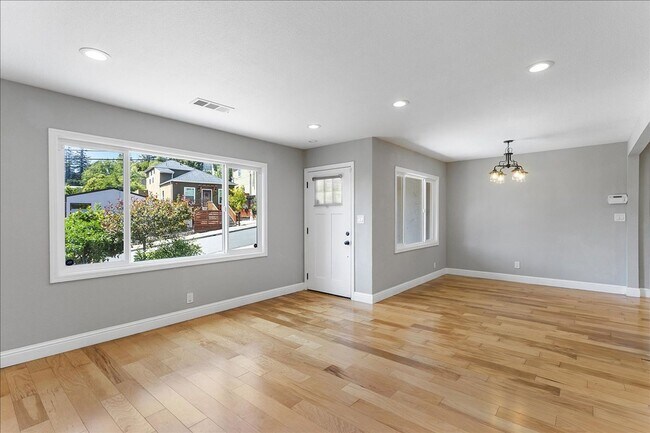Foto del edificio - 4052 Huntington St