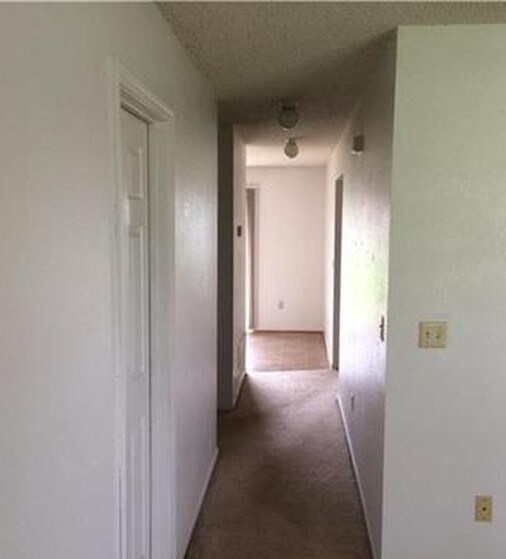 Building Photo - 113 SE 1161