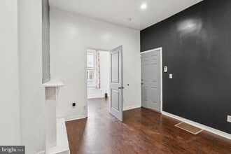 Building Photo - 1122 W Dauphin St