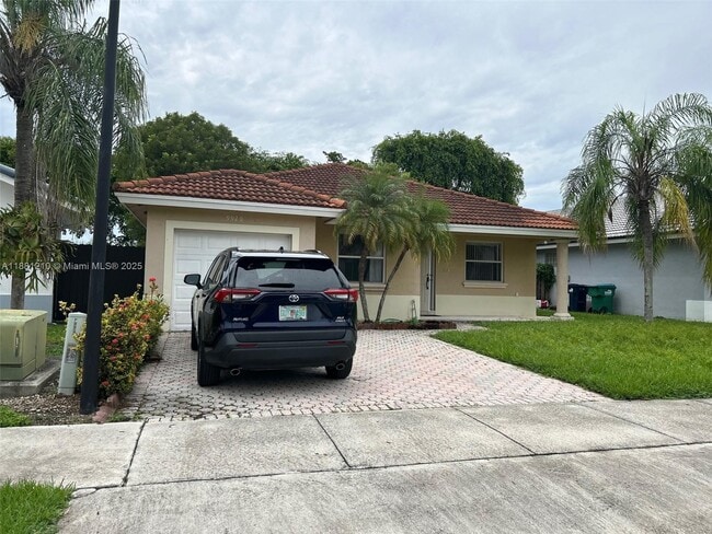 Foto del edificio - 9920 SW 166th Ct