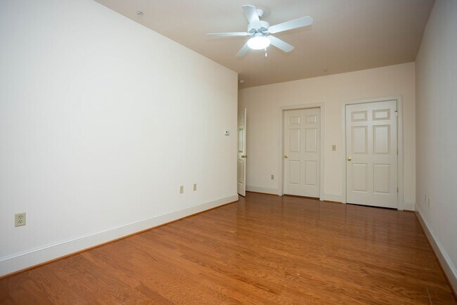 Building Photo - Leo's Path #1G