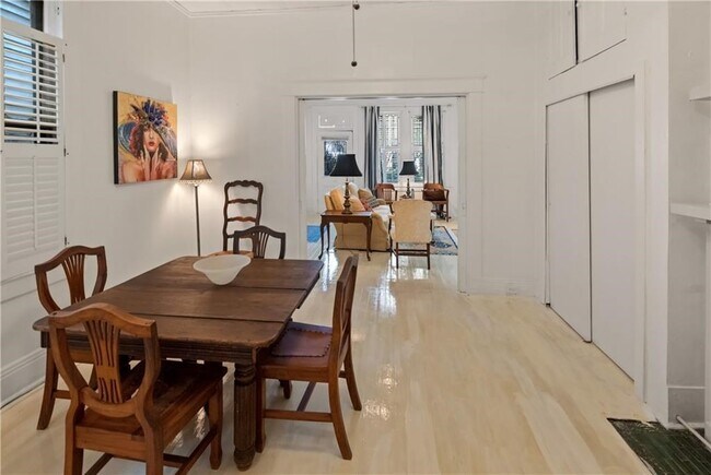 Building Photo - 1308 Constantinople St
