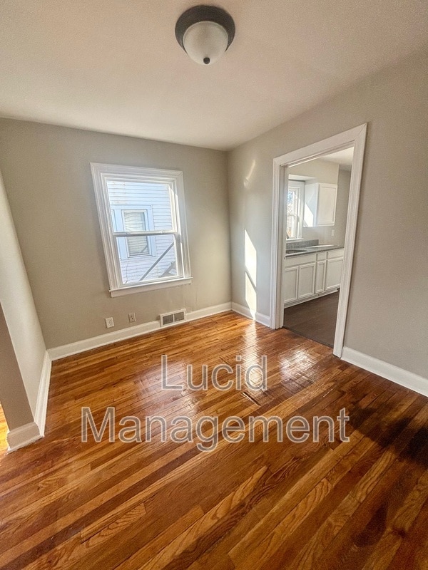 Building Photo - 328 Cecil Ave