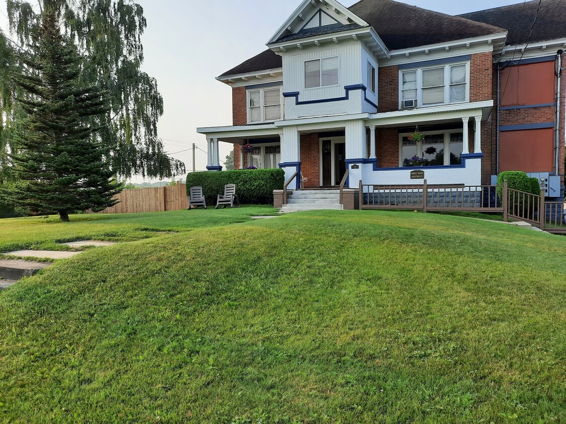 12 Romeo Ave Unit 3, Massena, NY 13662 Apartments in Massena, NY