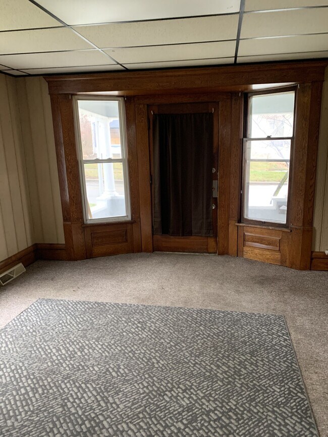 Building Photo - 351 Sandusky