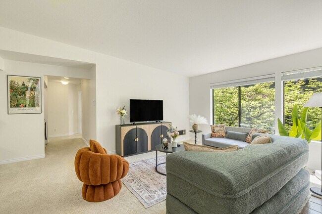 Foto del edificio - 1264 Bellevue Way NE