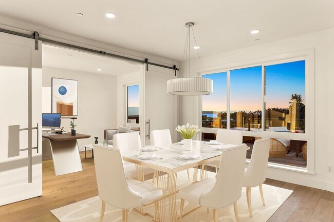 Building Photo - Luxury Penthouse Condo For Lease