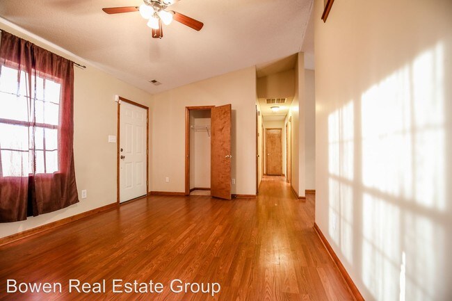 Foto del edificio - 583 Sandridge Rd