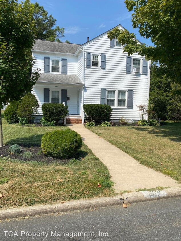 Primary Photo - 3 br, 1.5 bath House - 202 Edmund Street