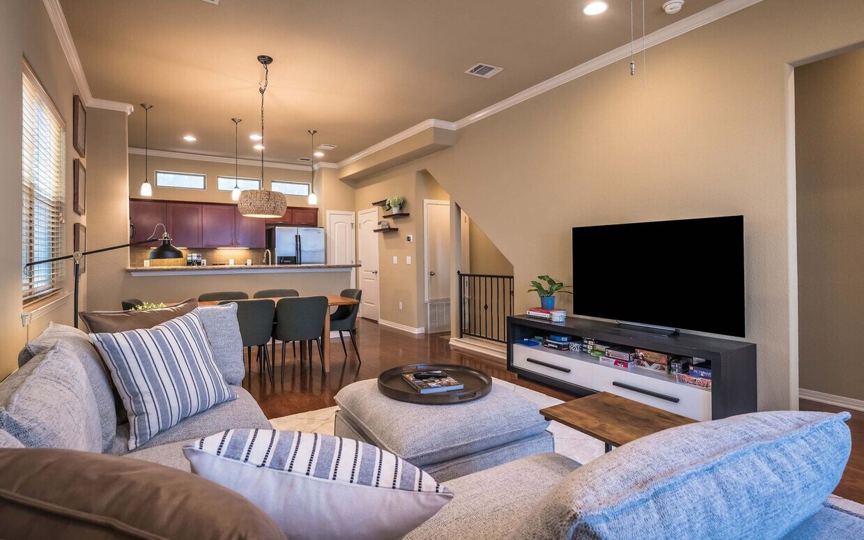 Foto principal - 1115 Kinney Ave