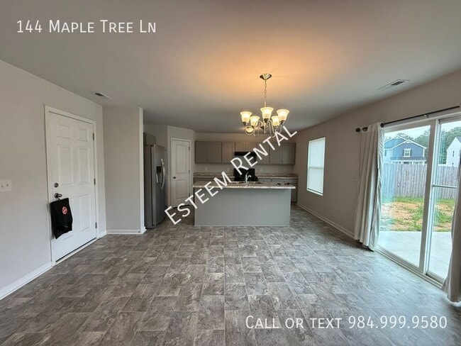 Foto del edificio - 144 Maple Tree Ln