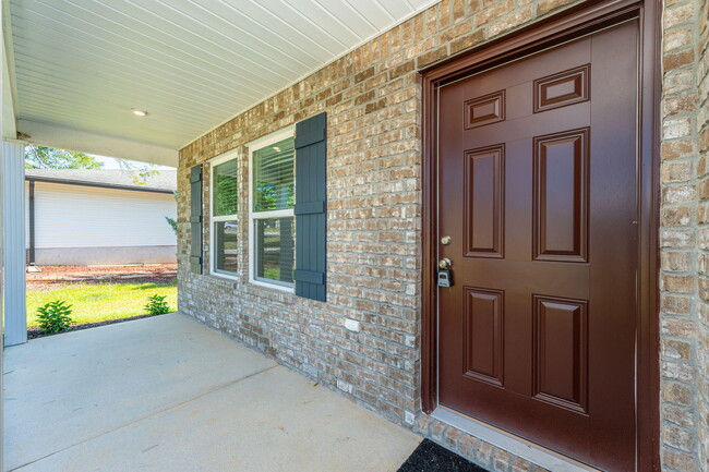 Building Photo - 485 Hunters Ridge Rd