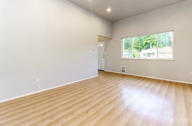 Foto del edificio - 10914 108th St SW