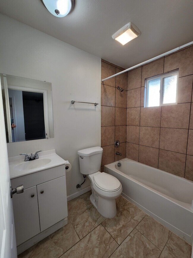 Foto del edificio - 155 Amberidge Dr