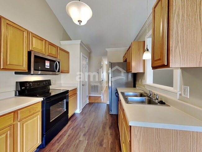 Foto del edificio - 3342 Swinford Court