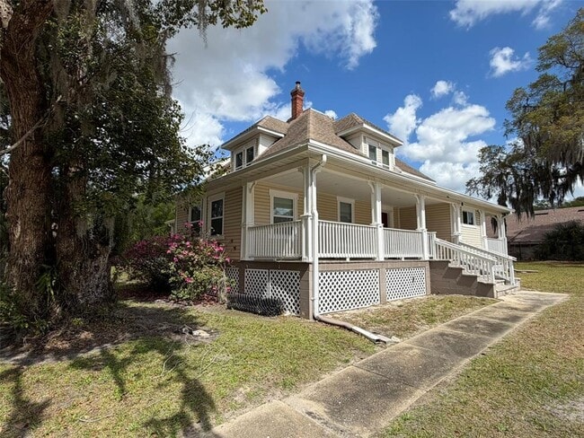 Building Photo - 903 E New York Ave