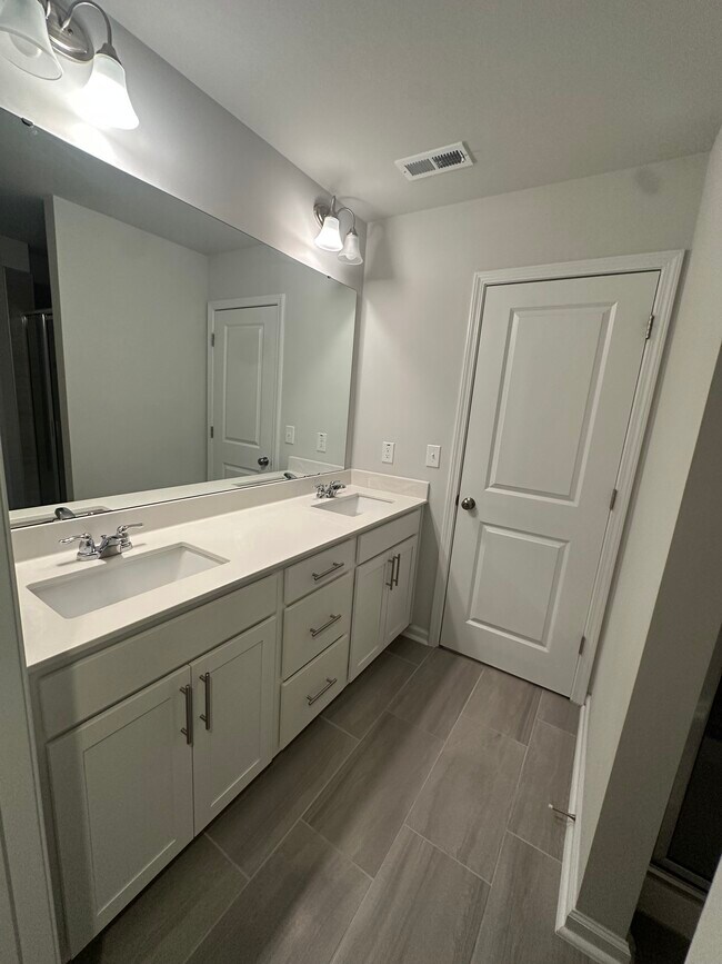 Foto del edificio - 2602 Chert Ln