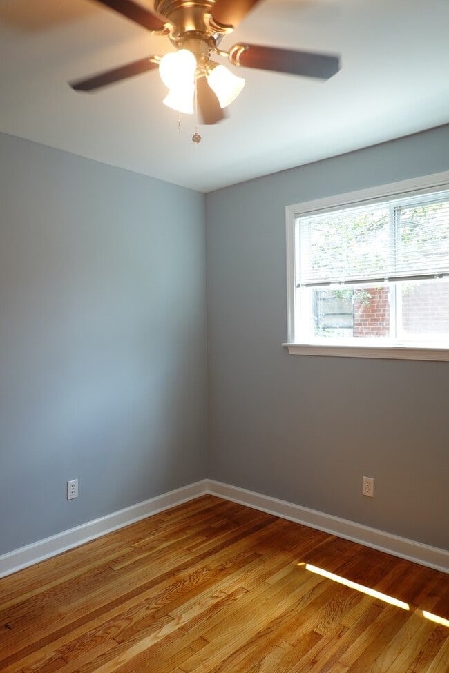 Foto del edificio - 8713 Plymouth St