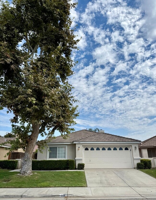 Building Photo - 7110 Rogue River Dr