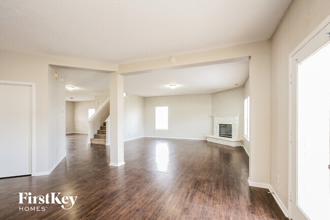 Building Photo - 6416 W Medford Ct
