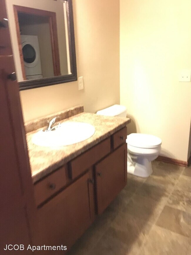 21802180 S Broadway, De Pere, WI 54115 Apartment for Rent in De Pere