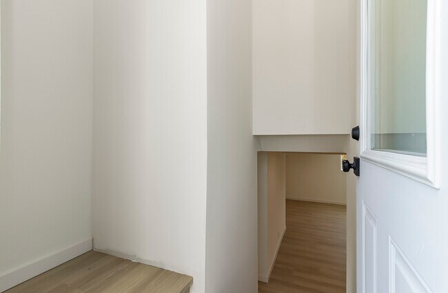 Foto del edificio - 5655 31st Ave SW